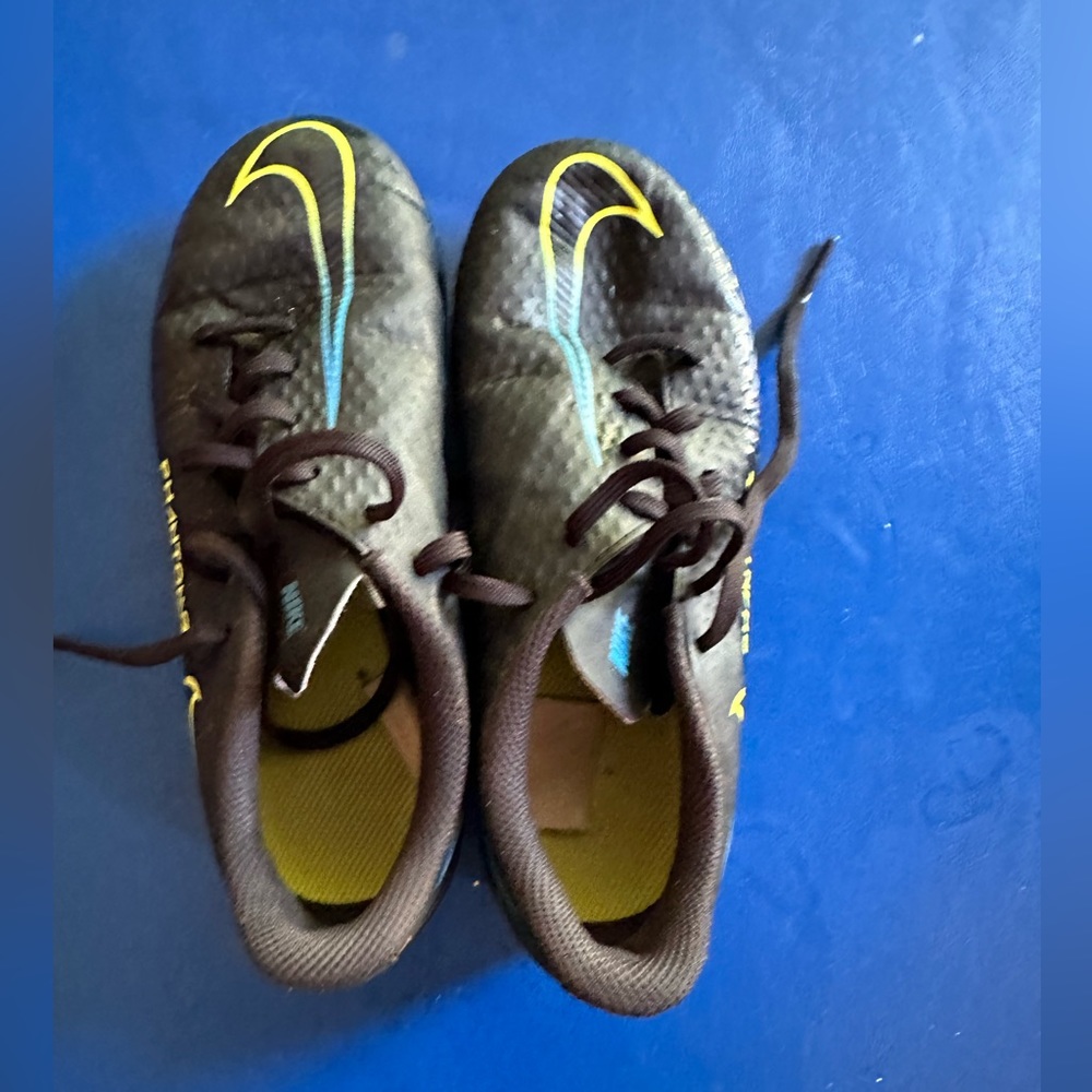 Childerns Nike Soccer Cleats